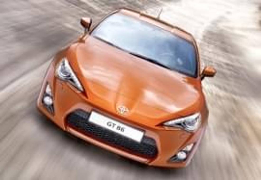 Samochód Toyota GT86 – widok z przodu