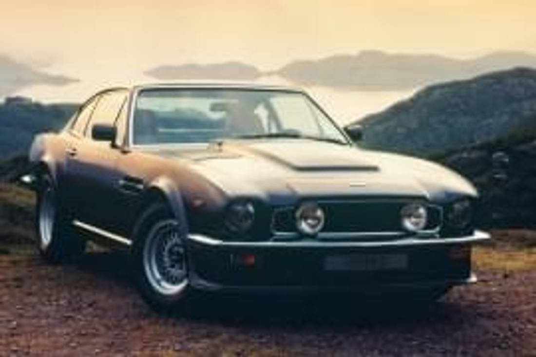 Aston Martin V8 Vantage – widok z przodu