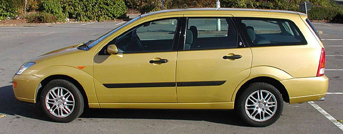 ford-focus-turnier-l-01