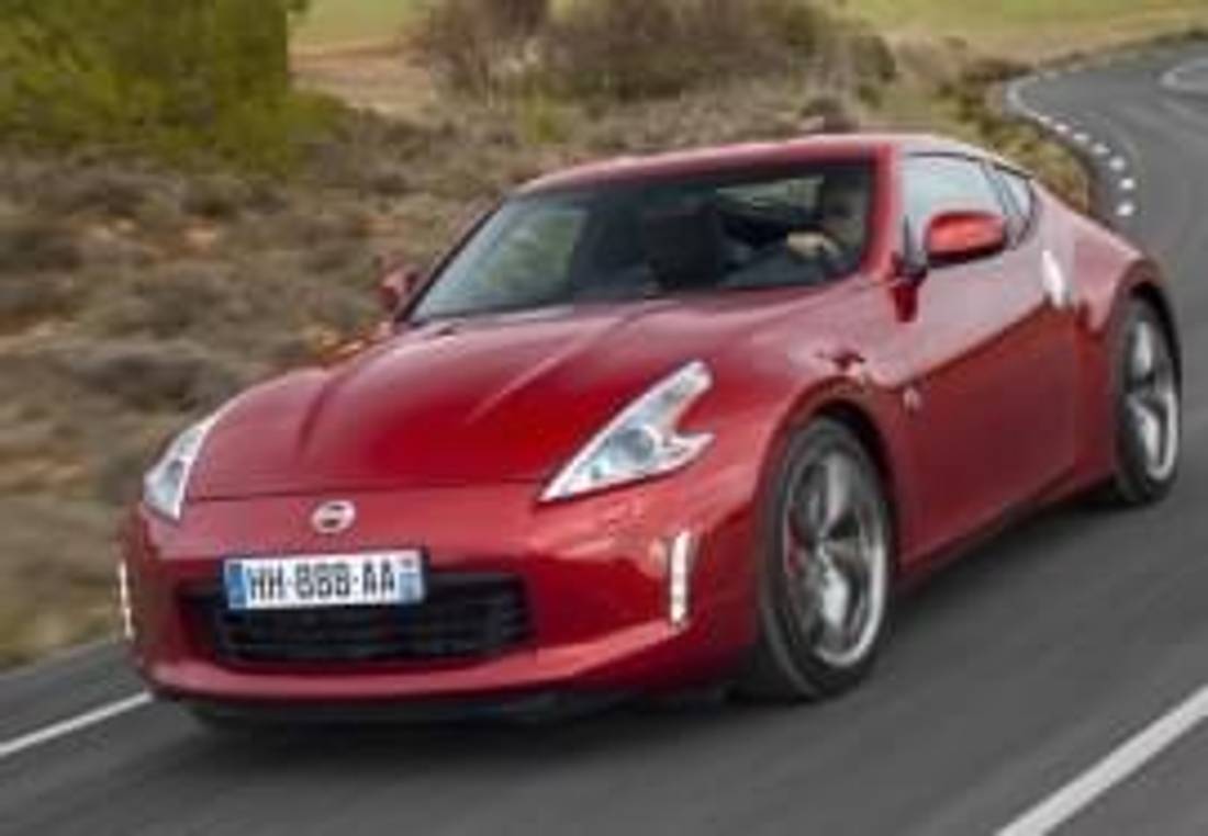 Nissan 370Z – widok z przodu