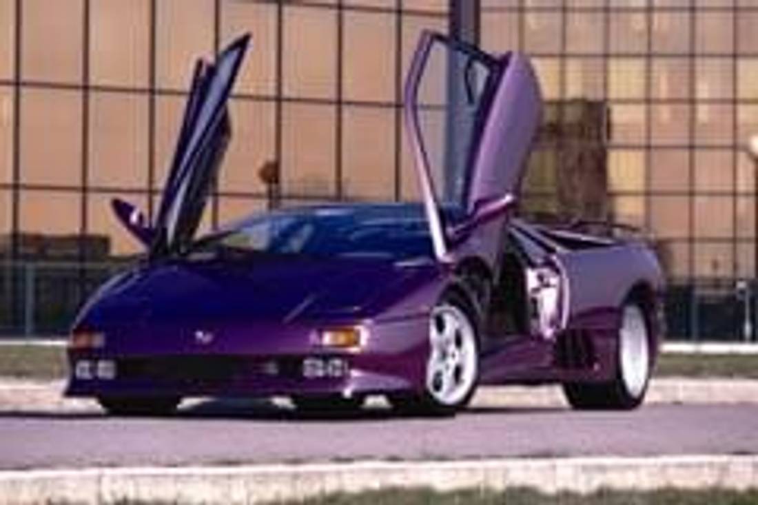 Lamborghini Diablo – widok z boku