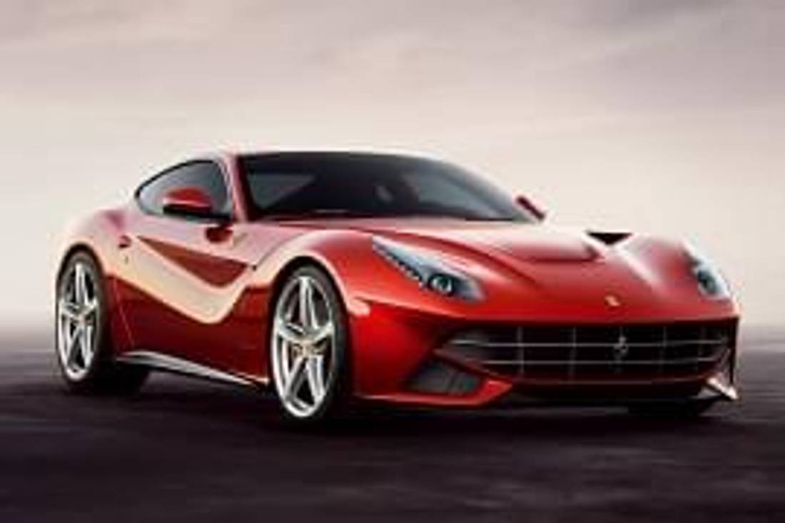 Ferrari F12 Berlinetta – widok z przodu